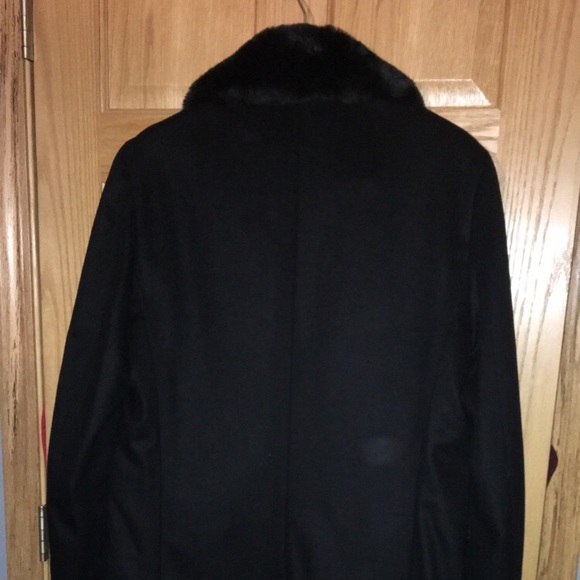 Men’s formal topcoat with fur collar - Picture 4 of 5